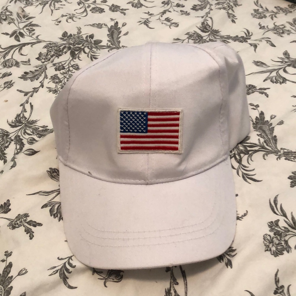 New Charlotte Russe American flag white hat